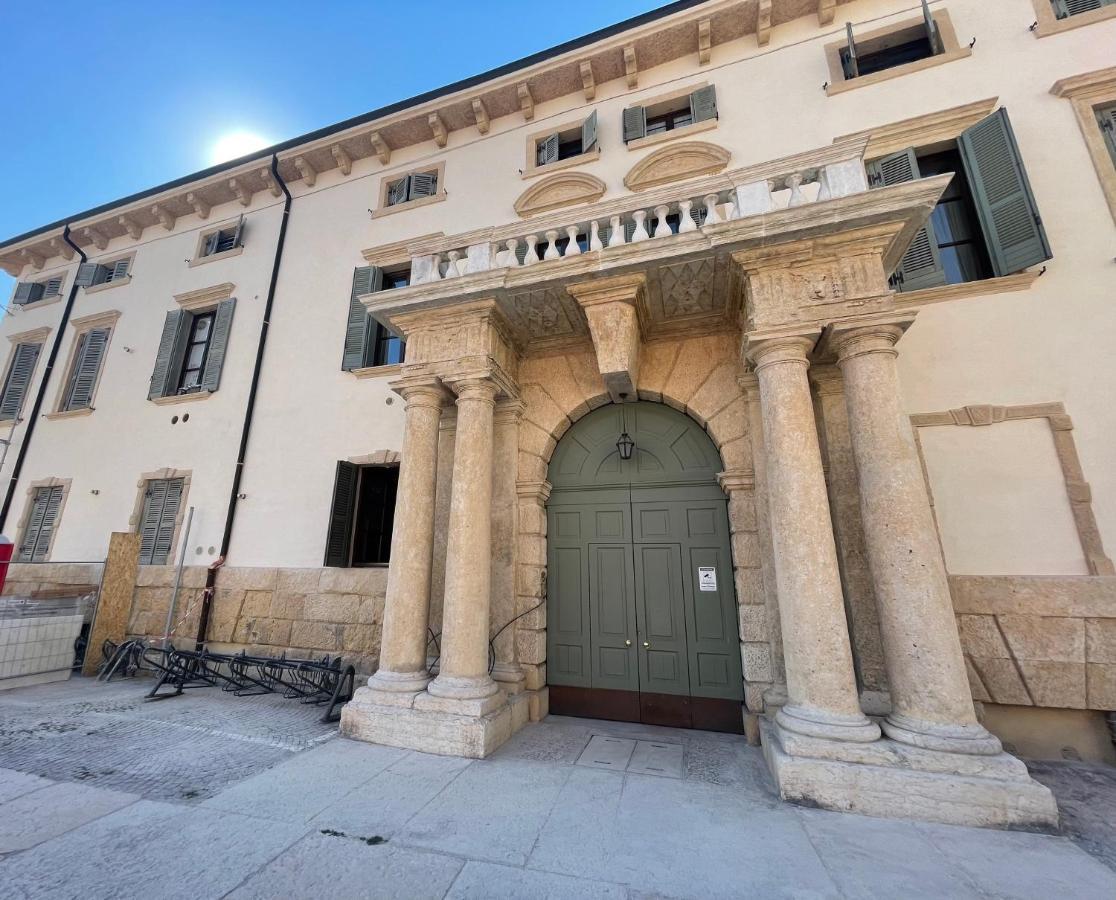 Antiche Colonne Apartment Verona Luaran gambar